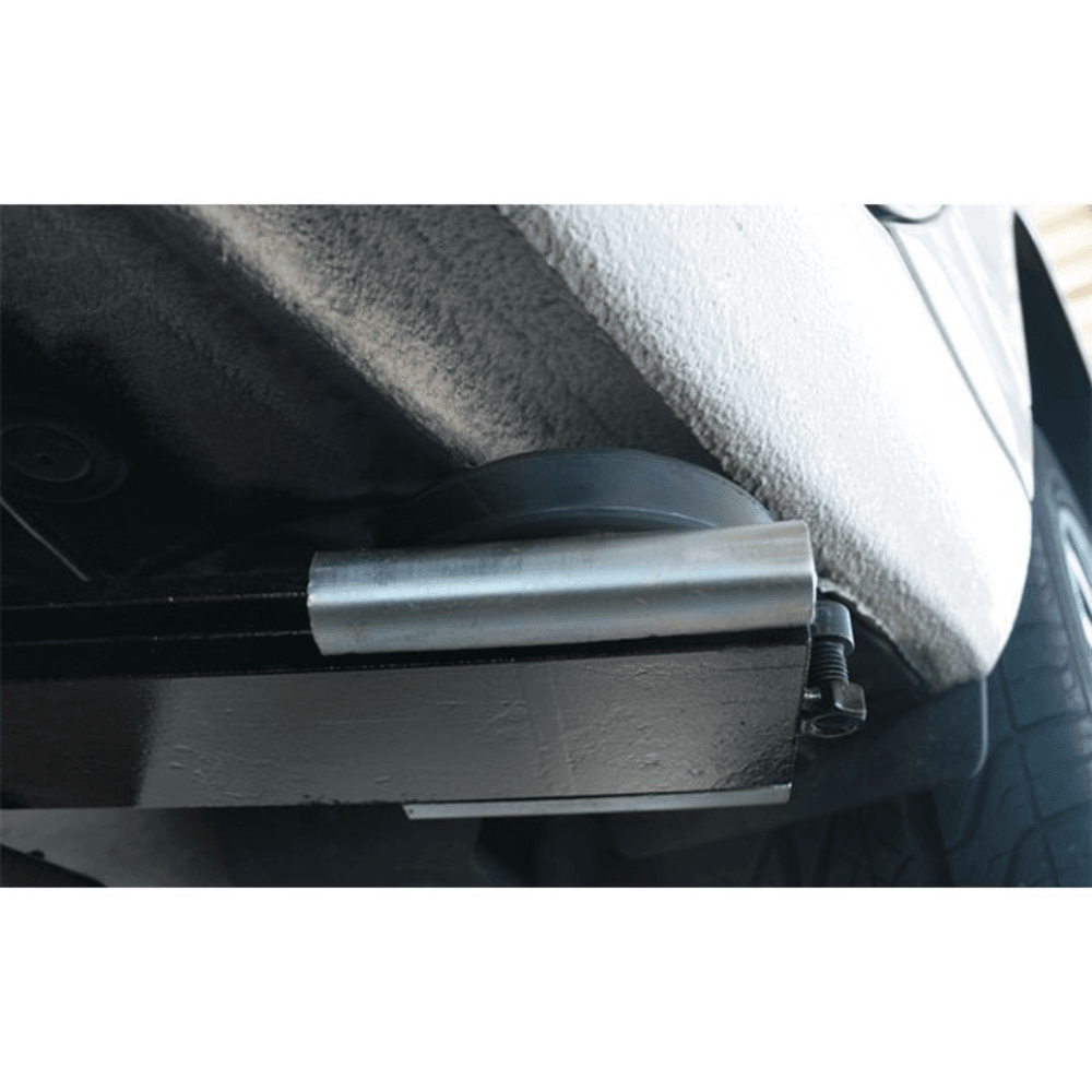 BendPak LR-60 2721.6 kg Low-Rise Scissor Car Lift
