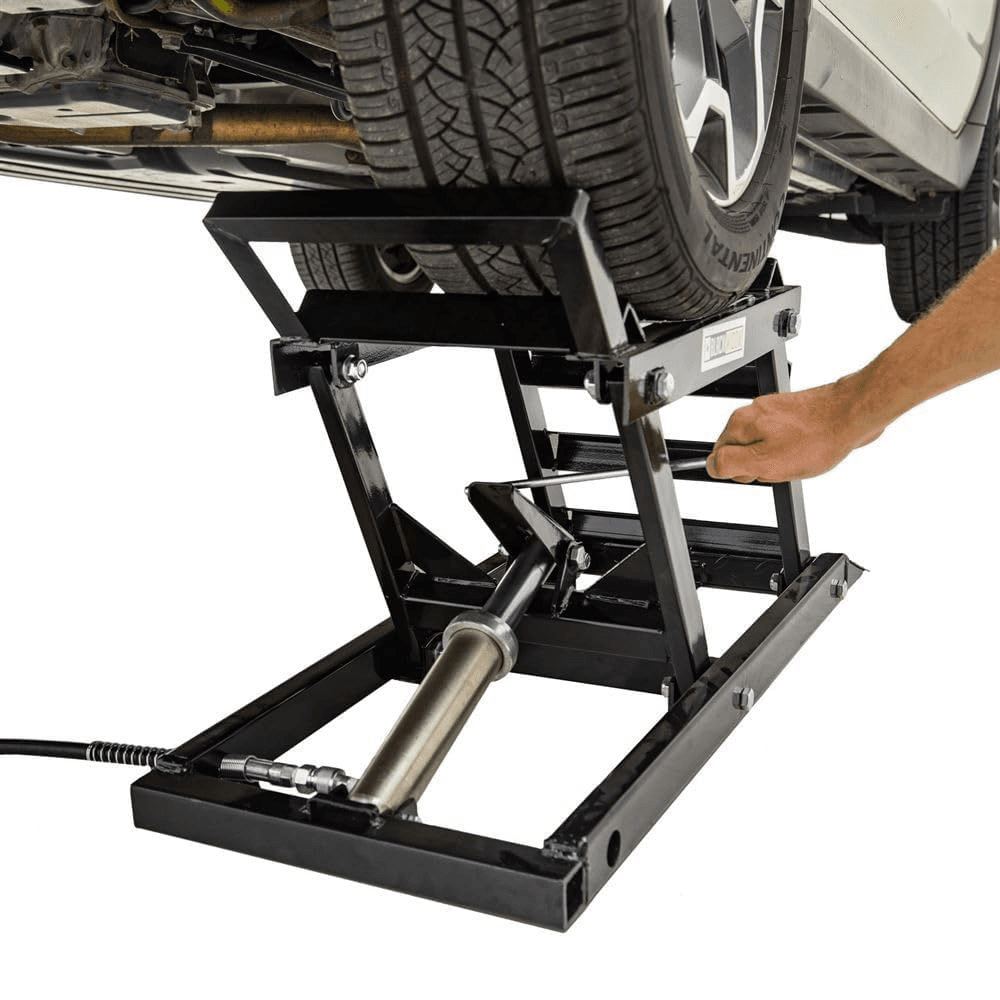 Black Widow 1360.8 kg Hydraulic Underbody Car Lift with Ramp